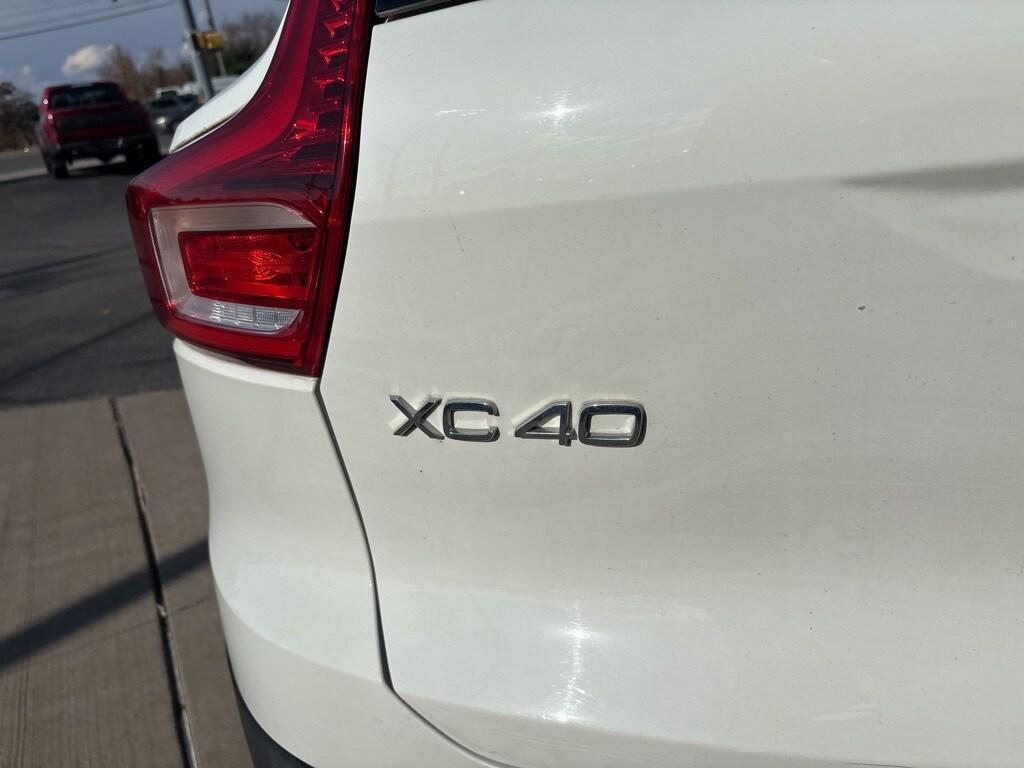 used 2020 Volvo XC40 car, priced at $19,995