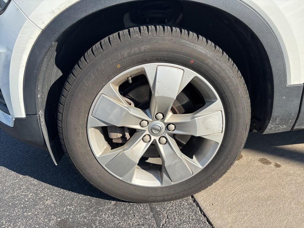 used 2020 Volvo XC40 car, priced at $19,995