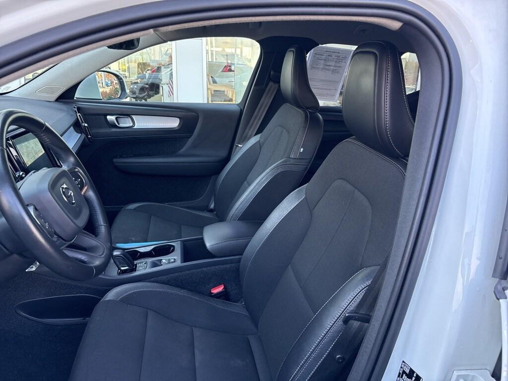 used 2020 Volvo XC40 car, priced at $19,995