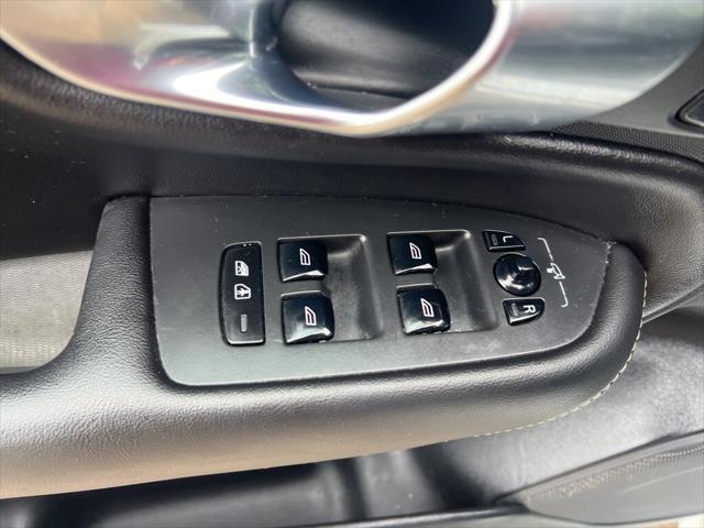 used 2022 Volvo XC90 car, priced at $32,725