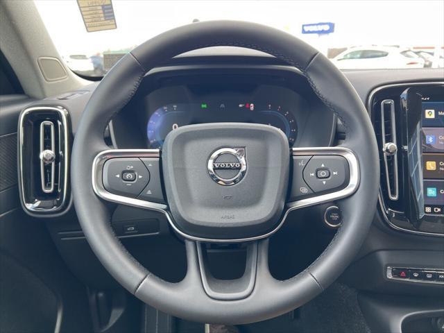 new 2025 Volvo XC40 car, priced at $52,235