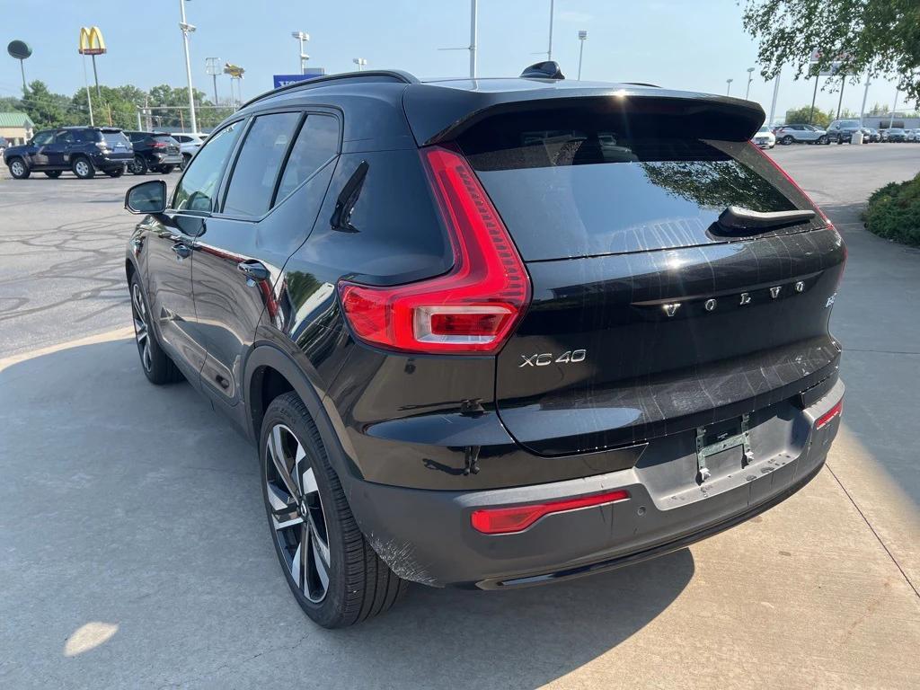 used 2025 Volvo XC40 car, priced at $35,995