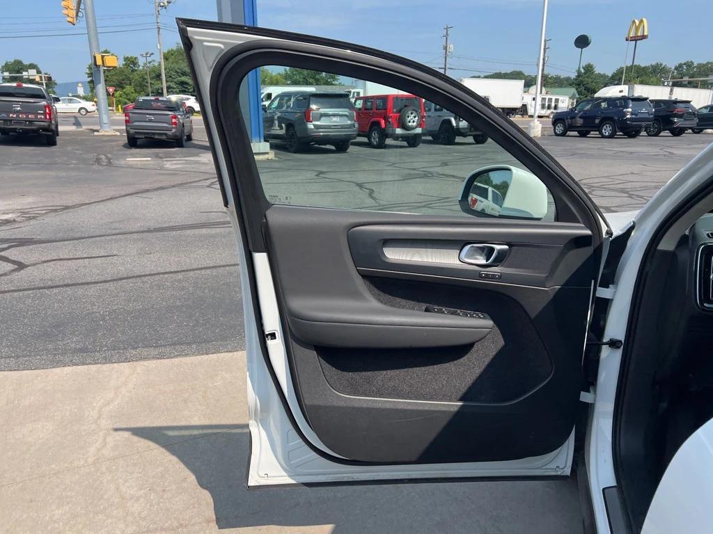 used 2025 Volvo XC40 car, priced at $33,995
