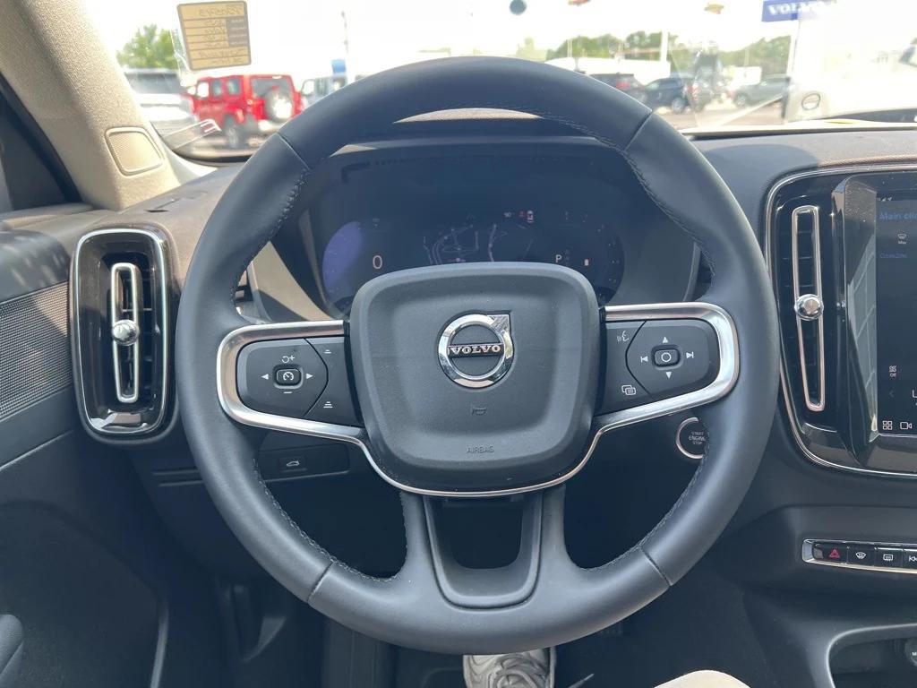 used 2025 Volvo XC40 car, priced at $33,995