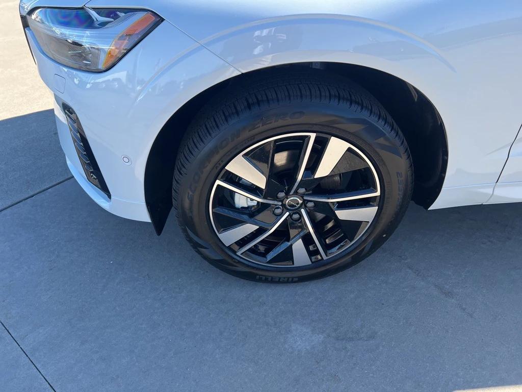 new 2026 Volvo XC60 car, priced at $57,185