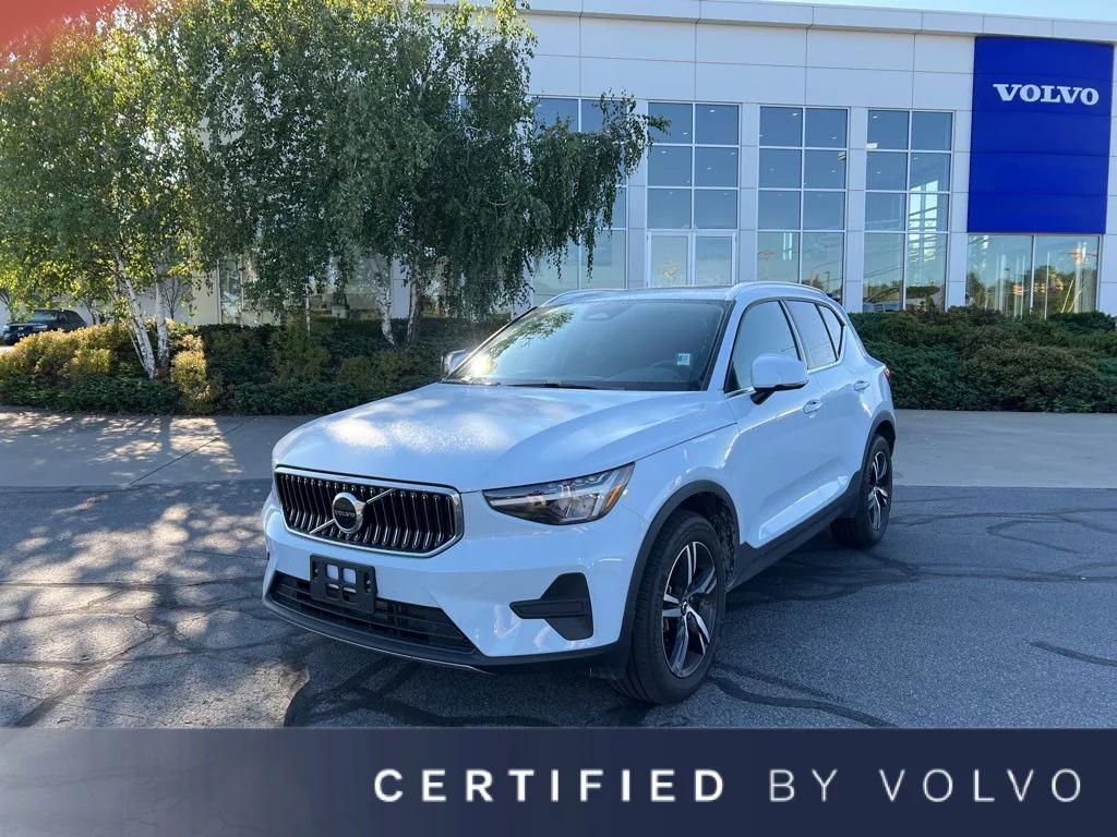used 2025 Volvo XC40 car, priced at $34,995