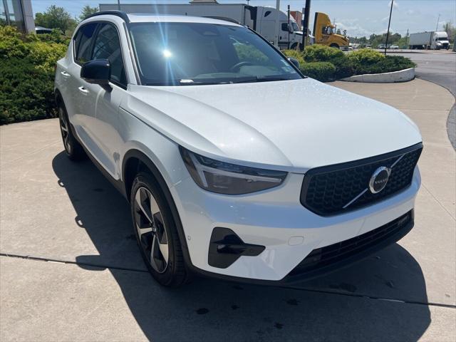 new 2025 Volvo XC40 car, priced at $48,335