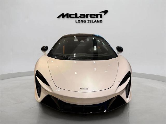 new 2025 McLaren Artura car, priced at $281,598