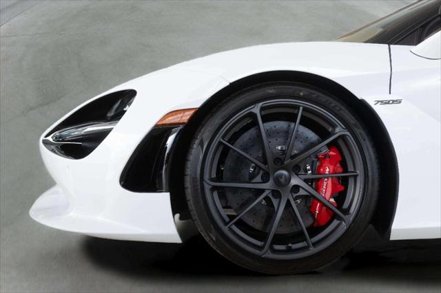 new 2025 McLaren 750S car, priced at $425,495