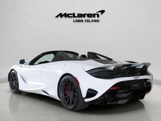 new 2025 McLaren 750S car, priced at $425,495