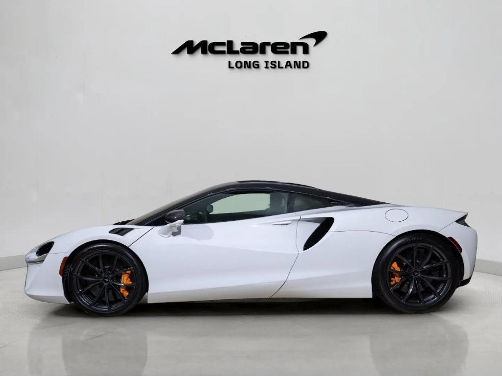 used 2023 McLaren Artura car, priced at $189,888
