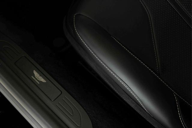 new 2025 Aston Martin Vantage car