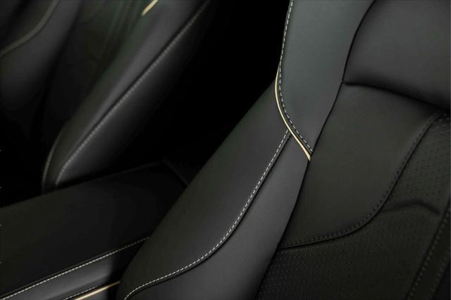new 2025 Aston Martin Vantage car