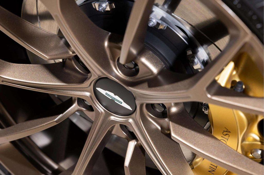 new 2026 Aston Martin Vantage car, priced at $235,025