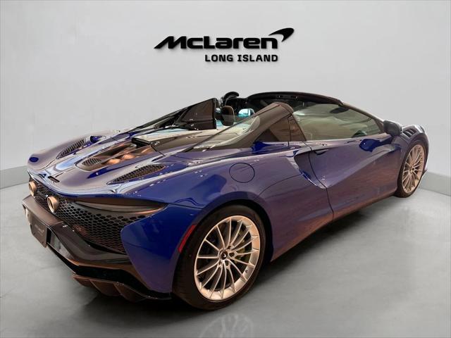 new 2025 McLaren Artura car, priced at $305,108