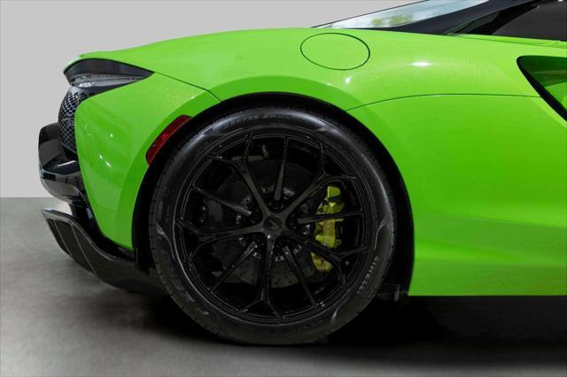 new 2025 McLaren Artura car, priced at $330,208