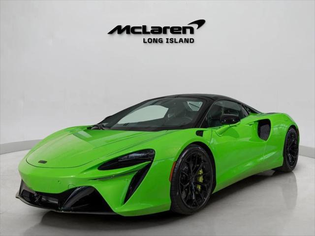new 2025 McLaren Artura car, priced at $330,208