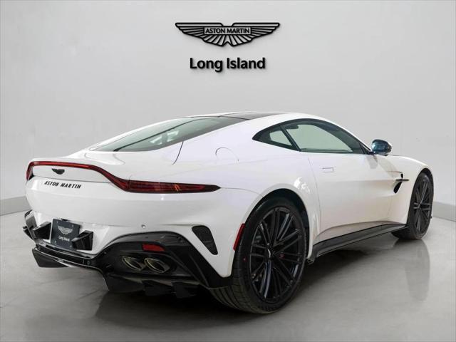 new 2025 Aston Martin Vantage car