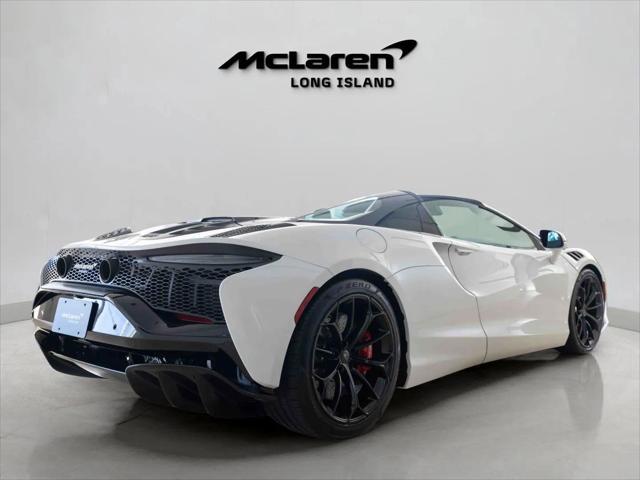 new 2025 McLaren Artura car, priced at $314,958