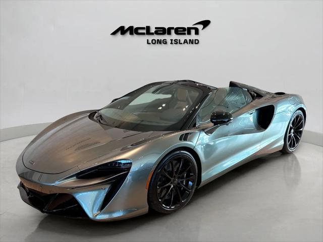 new 2025 McLaren Artura car, priced at $335,708