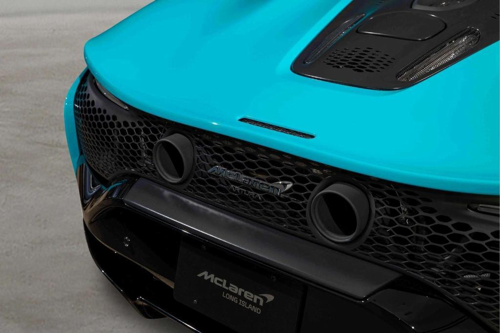 new 2025 McLaren Artura car