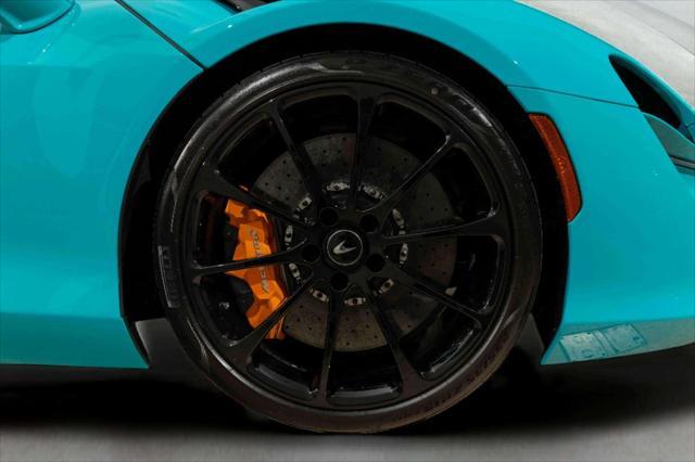 new 2025 McLaren Artura car, priced at $280,898