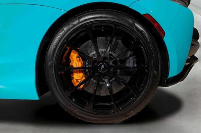 new 2025 McLaren Artura car, priced at $280,898