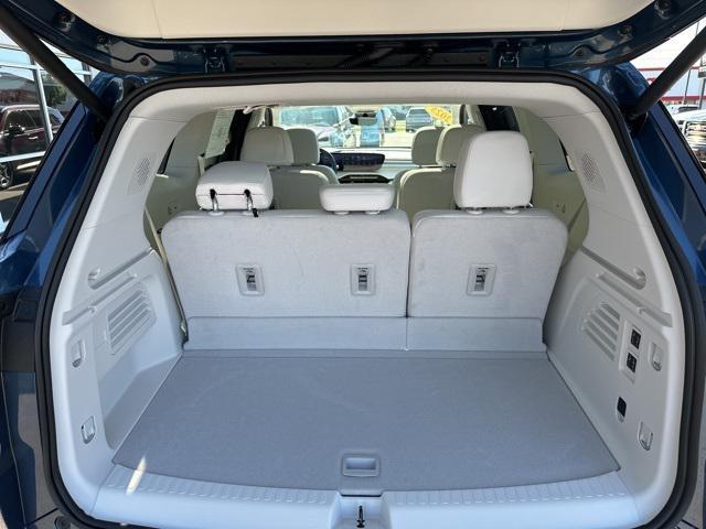 new 2025 Buick Enclave car
