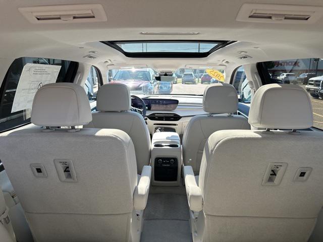 new 2025 Buick Enclave car