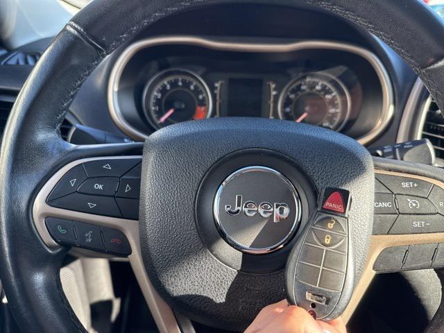 used 2014 Jeep Cherokee car, priced at $9,770