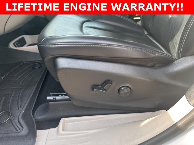 used 2023 Chrysler Pacifica car, priced at $24,270