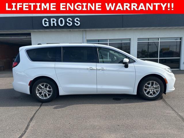 used 2023 Chrysler Pacifica car, priced at $24,270