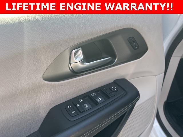 used 2023 Chrysler Pacifica car, priced at $24,270