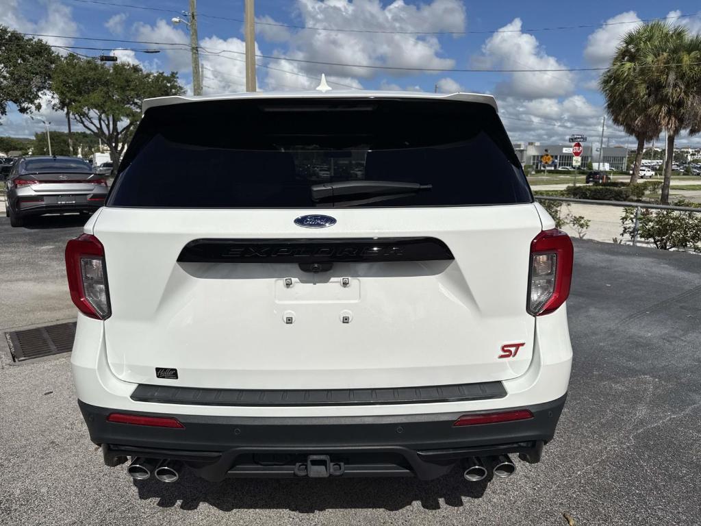 used 2022 Ford Explorer car
