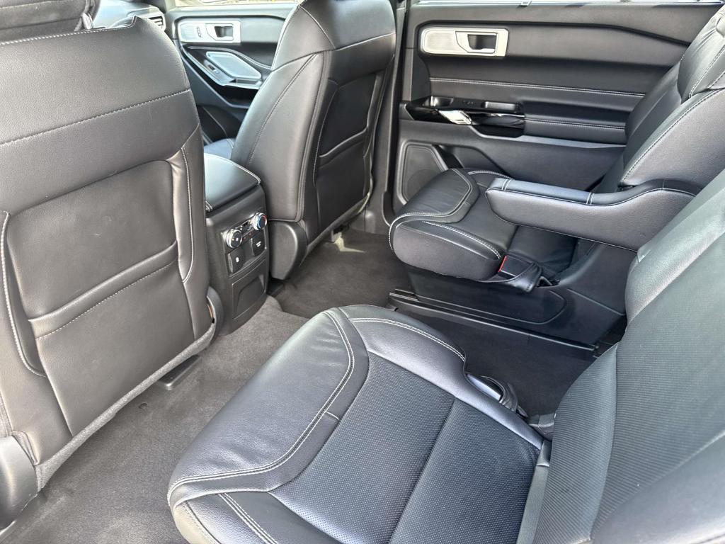 used 2022 Ford Explorer car