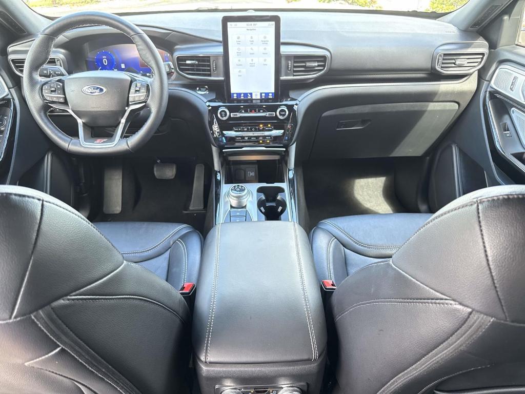 used 2022 Ford Explorer car