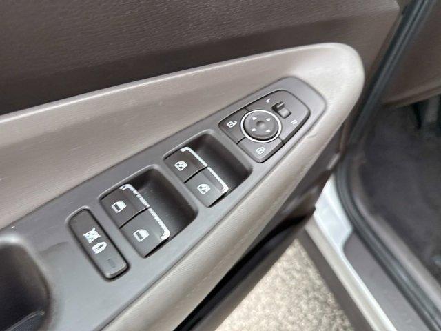 used 2020 Hyundai Santa Fe car, priced at $17,295