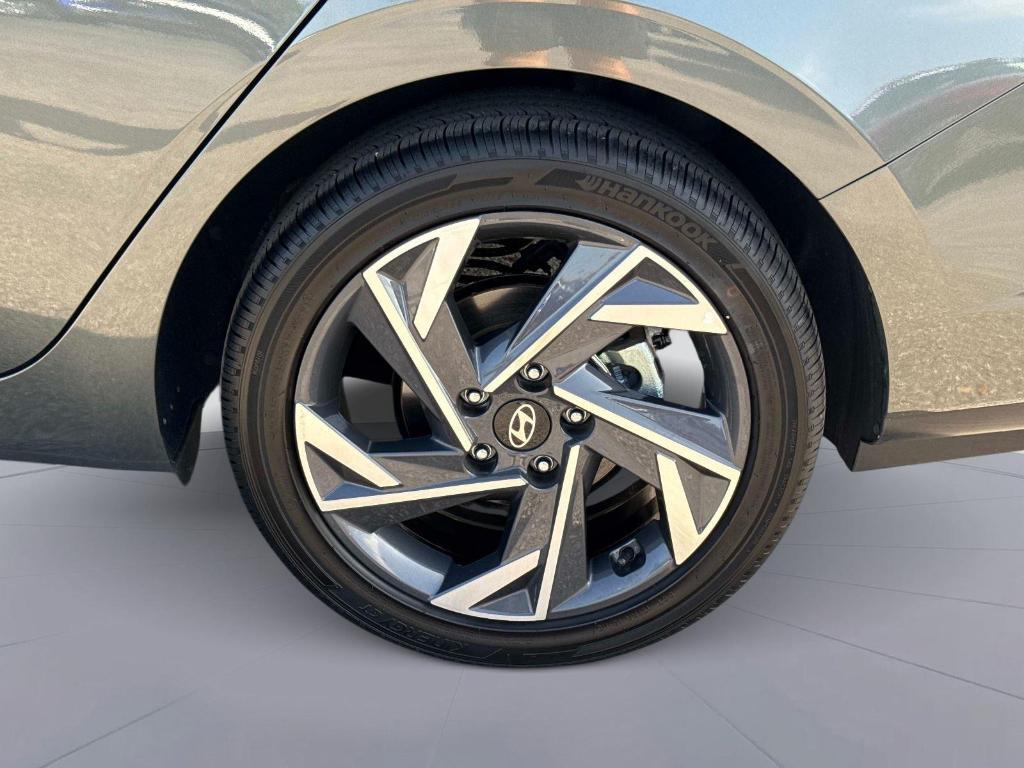used 2025 Hyundai Elantra car, priced at $23,995