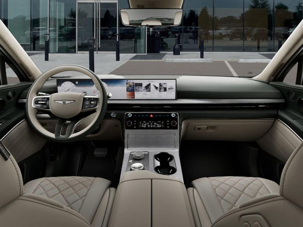new 2025 Genesis GV80 car