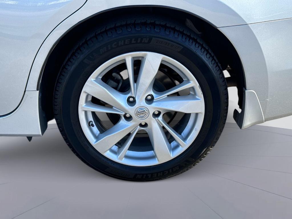 used 2015 Nissan Altima car, priced at $11,995