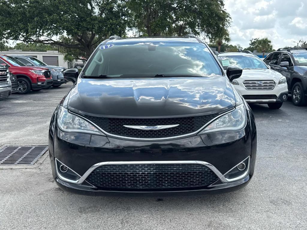used 2017 Chrysler Pacifica car, priced at $11,995