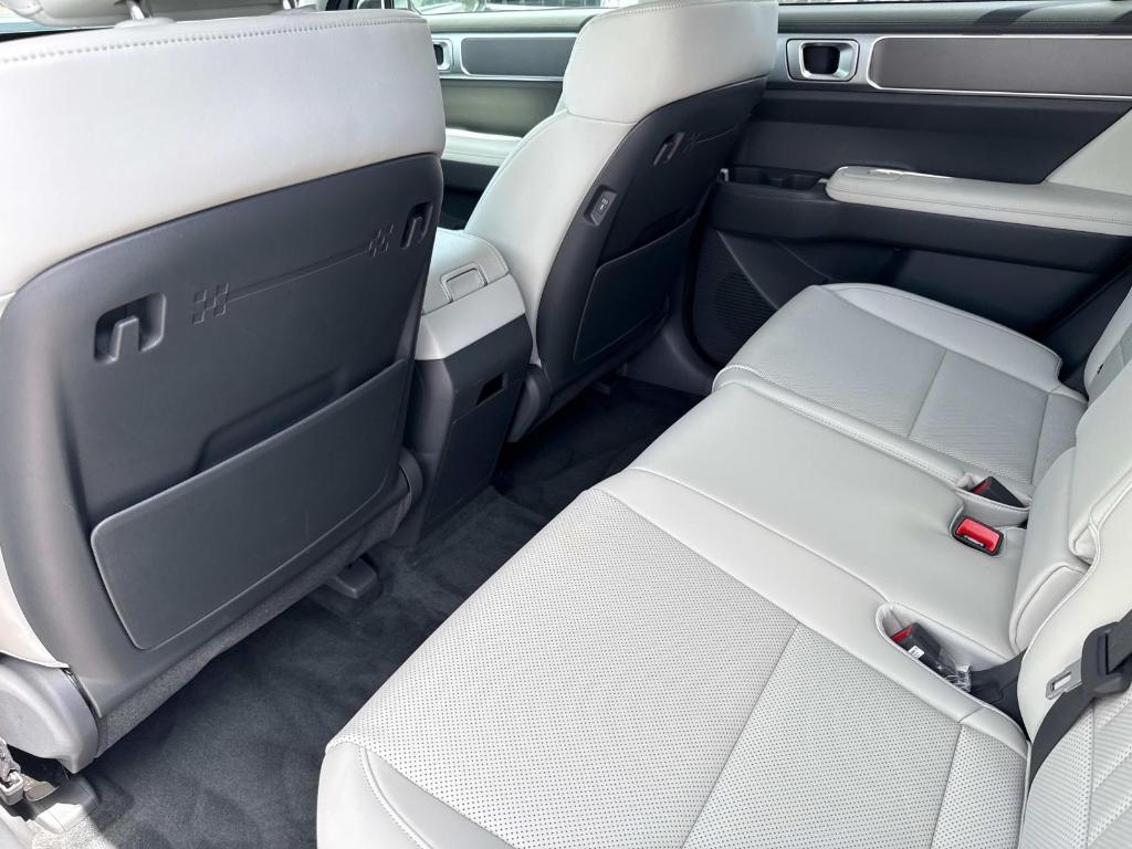 used 2025 Hyundai Santa Fe car, priced at $33,995