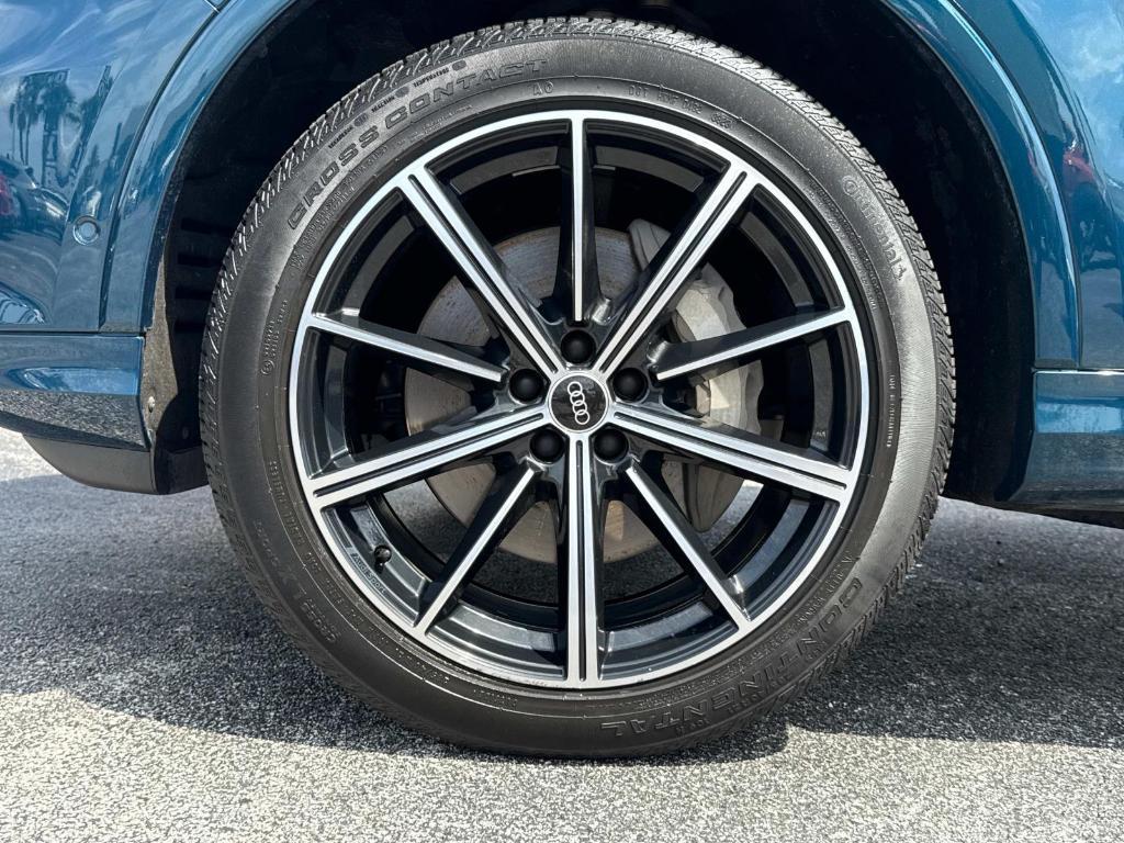 used 2021 Audi Q7 car, priced at $33,895