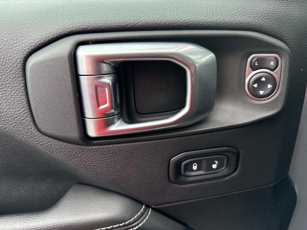 used 2021 Jeep Wrangler Unlimited car, priced at $29,595