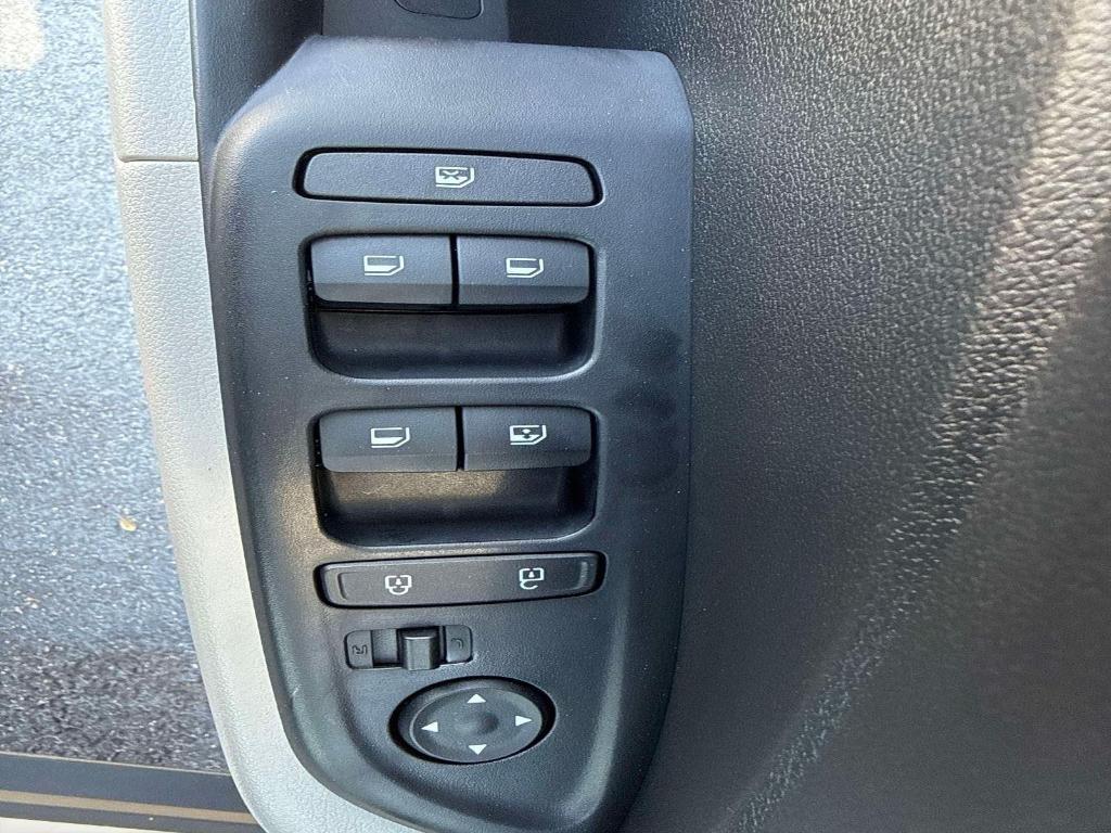 used 2025 Hyundai Venue car, priced at $20,995