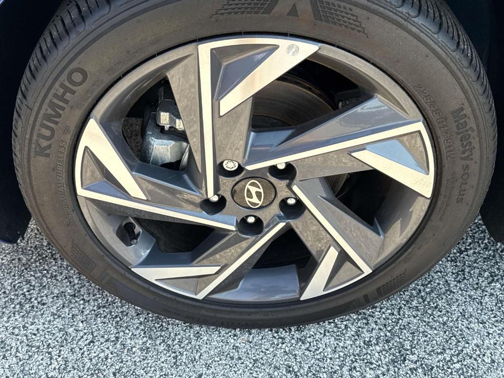 used 2025 Hyundai Elantra car, priced at $20,595