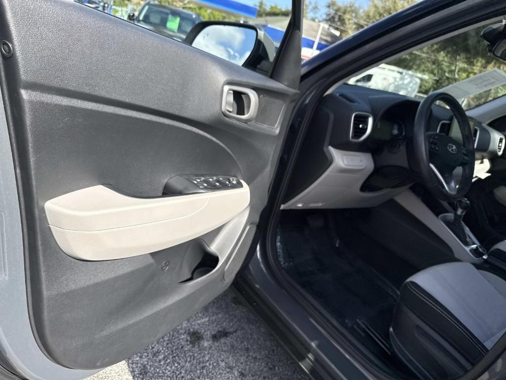 used 2025 Hyundai Venue car, priced at $20,595