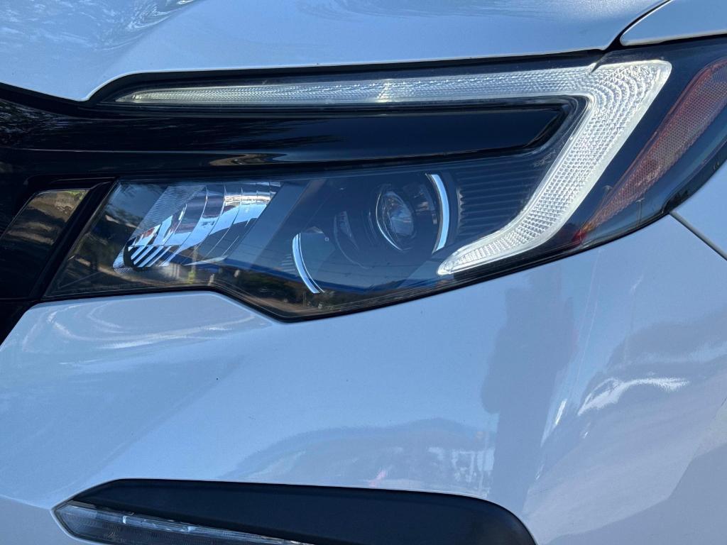 used 2022 Honda Pilot car, priced at $24,595