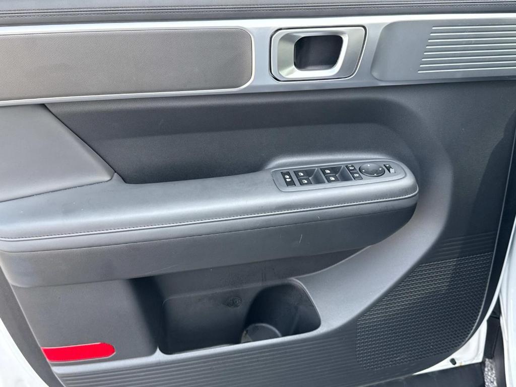used 2025 Hyundai Santa Fe car, priced at $34,995