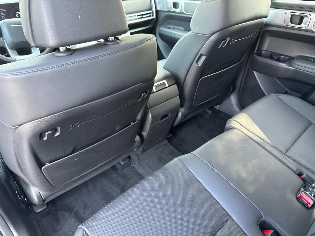 used 2025 Hyundai Santa Fe car, priced at $34,995